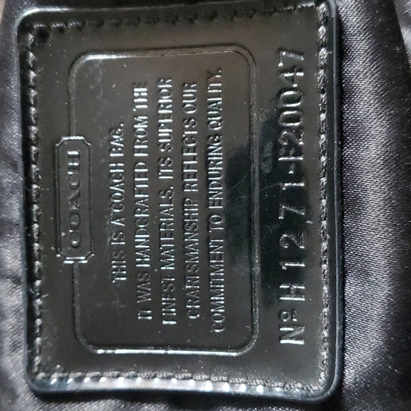 Coach Daisy Liquid Gloss Pocket Patent Tote - Picture 8 of 10